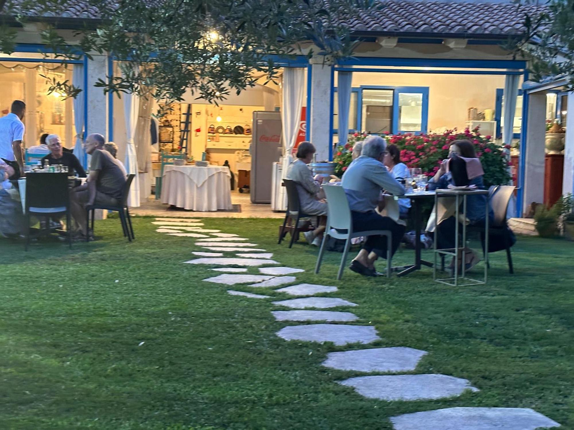Hotel S'Ortale Con Parcheggio Interno E Ristorante All'Aperto Orosei Zewnętrze zdjęcie
